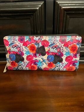 Floral Zip-Around Wallet in Multicolor Like New unbranded